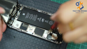 Thay pin iphone 14 3 Bảng giá sửa chữa thay pin cho điện thoại iphone
