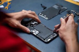 Thay pin Iphone 13 4 Những lo lắng khi đi thay pin điện thoại của mọi khách hàng